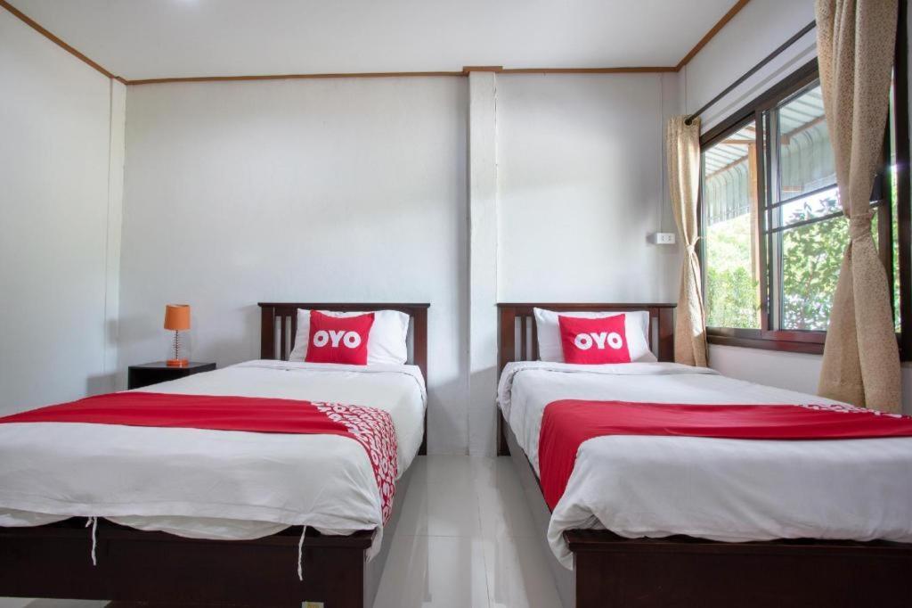 Oyo 909 Guiding Star Resort Chiang Mai Exterior foto